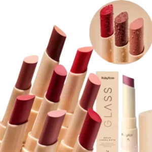 Batom Cremy Matte de la línea Glass de Ruby Rose